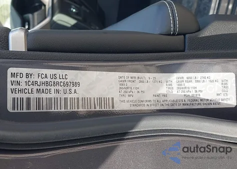 2024 Jeep Grand Cherokee Limited 4X4 z USA, uszkodzony, nr VIN 1C4RJHBG8RC697989